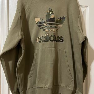 Adidas men’s size 2XL long sleeve, hoodie, pullover sweatshirt